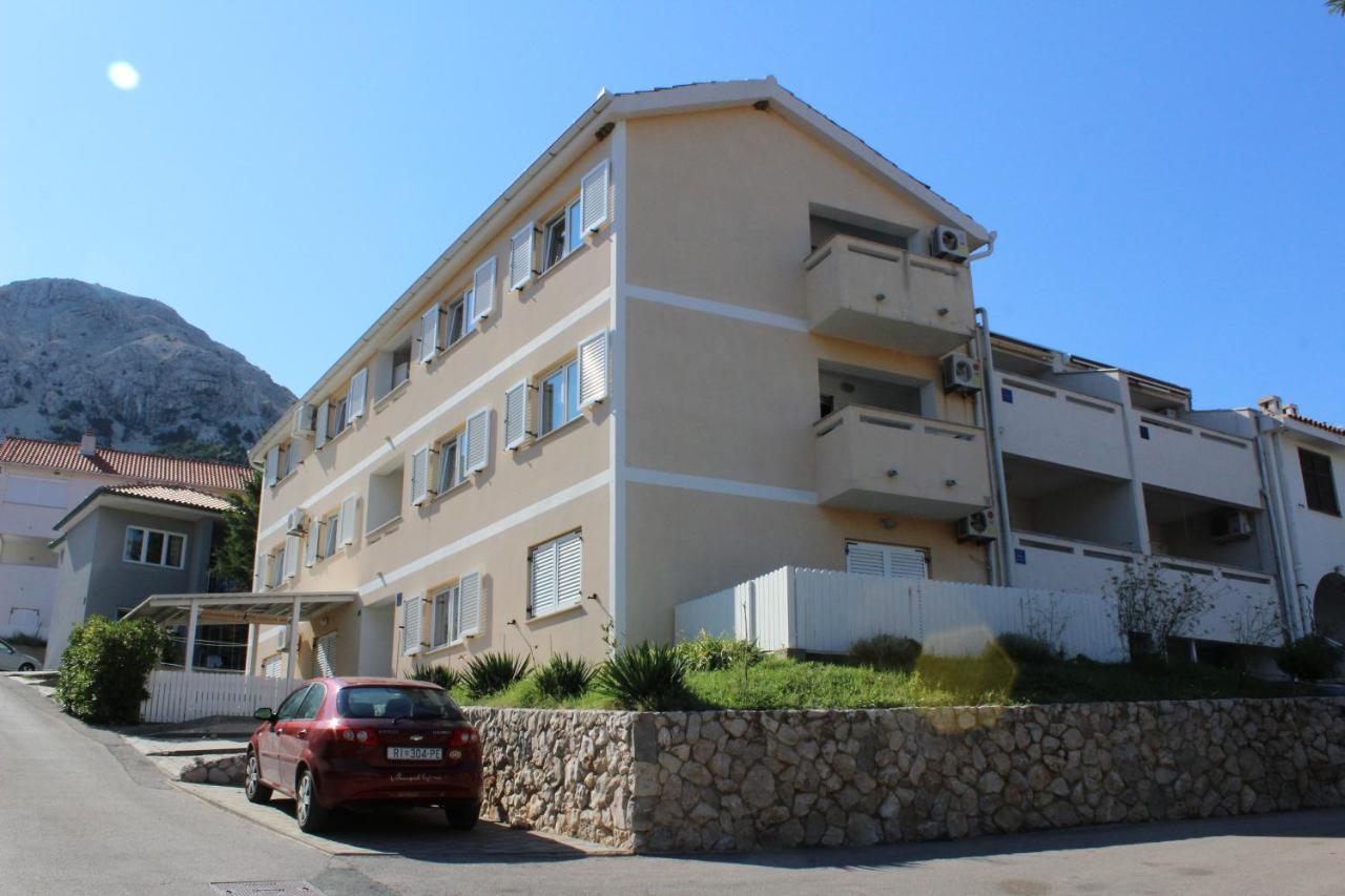 Apartments With A Parking Space Baska, Krk - 18794 Екстер'єр фото
